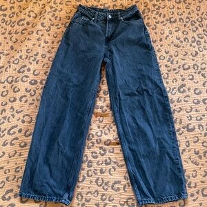 & Denim H&M Black Wash High Waisted Baggy Jeans Size 4/26”